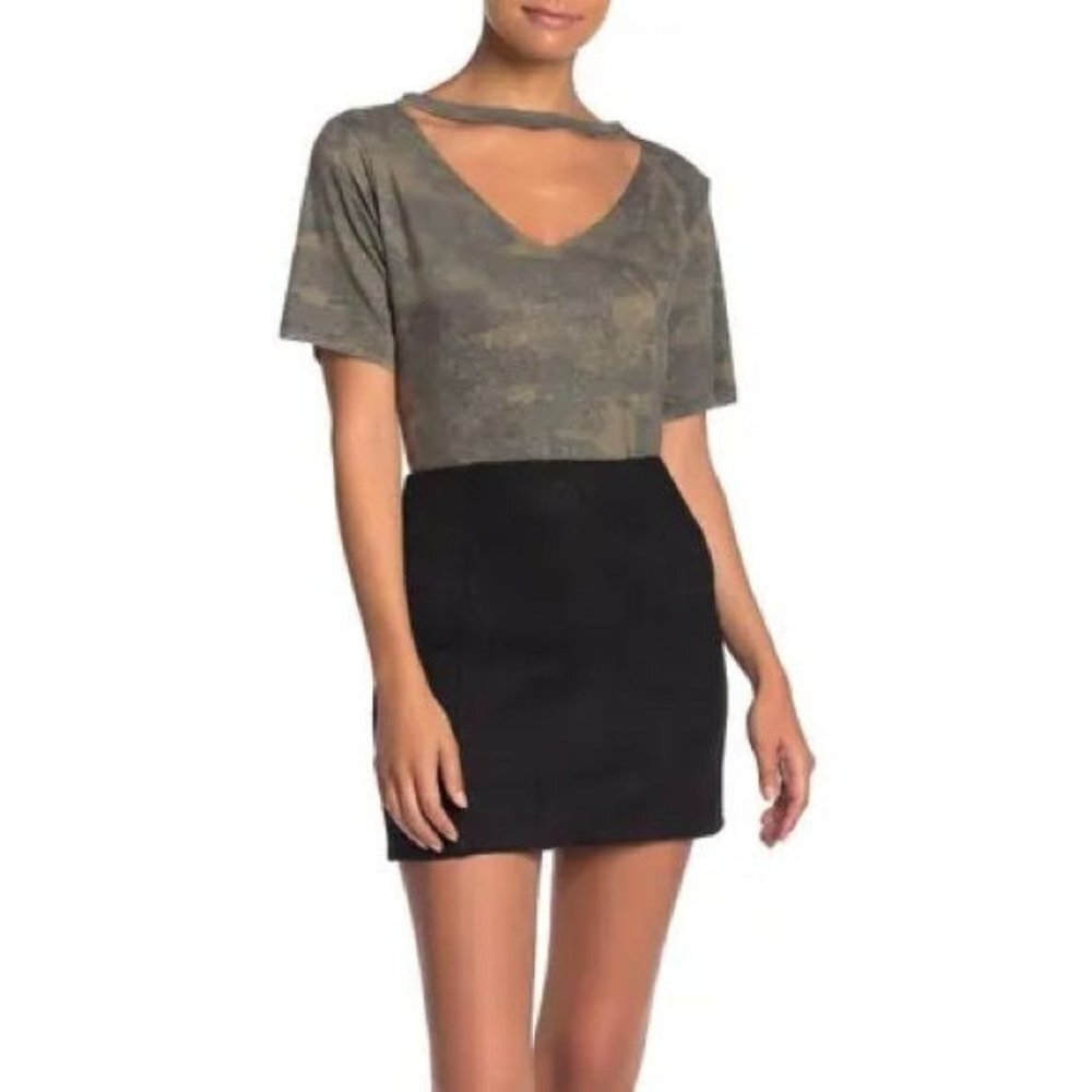 Wild Honey Faux Suede Seamed Mini Skirt in Black - Size Large